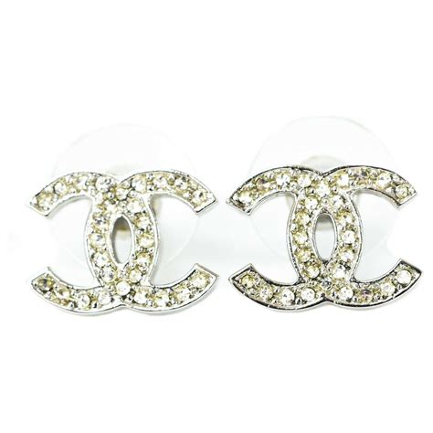 chanel orecchini prezzo argento